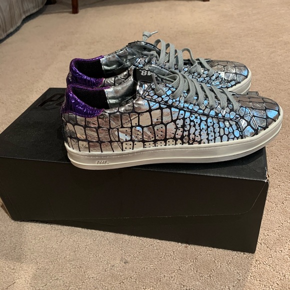 P448 silver snake print lowtop brandnew!